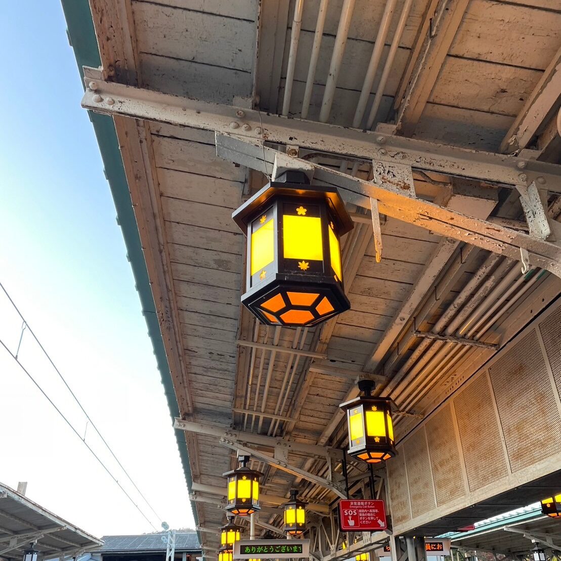 嵐山駅のライト